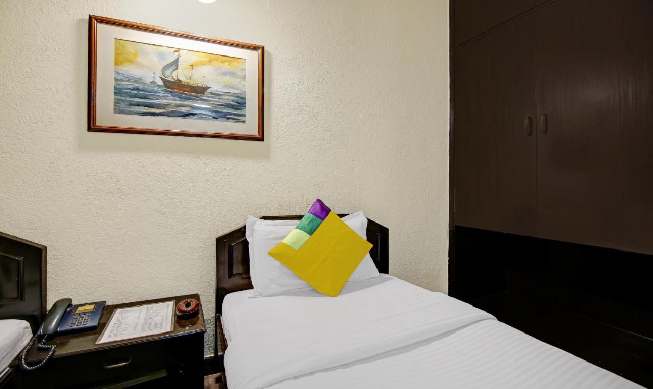 Itsy Hotels Arien International New Delhi Exterior photo