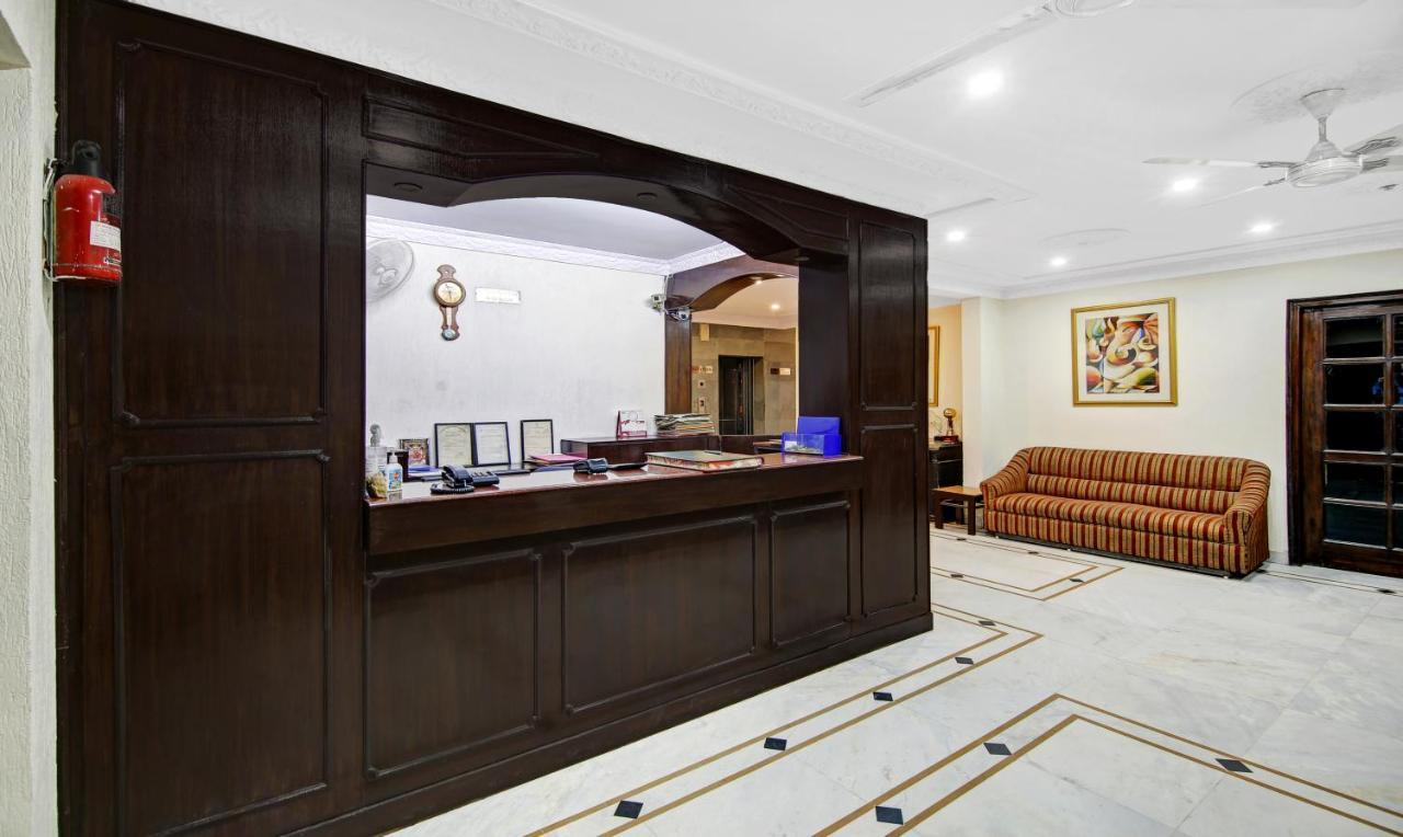 Itsy Hotels Arien International New Delhi Exterior photo