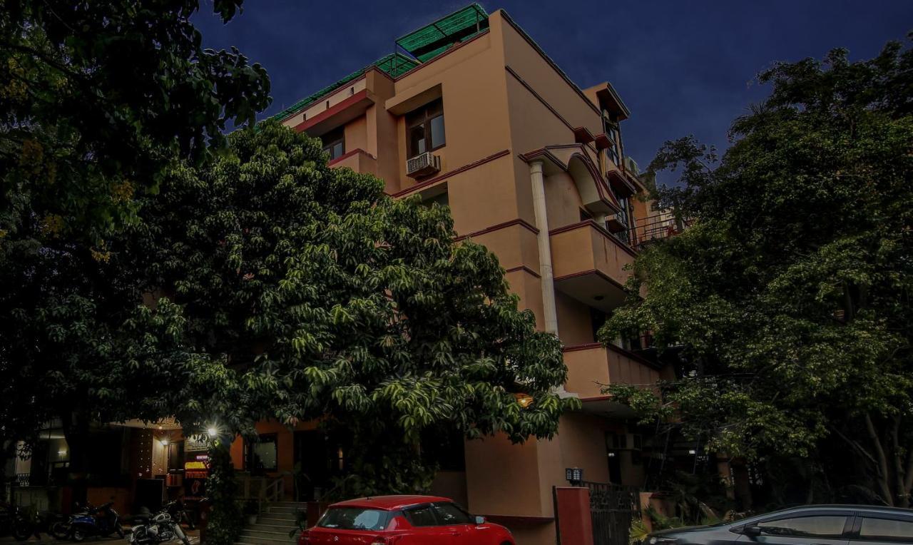 Itsy Hotels Arien International New Delhi Exterior photo